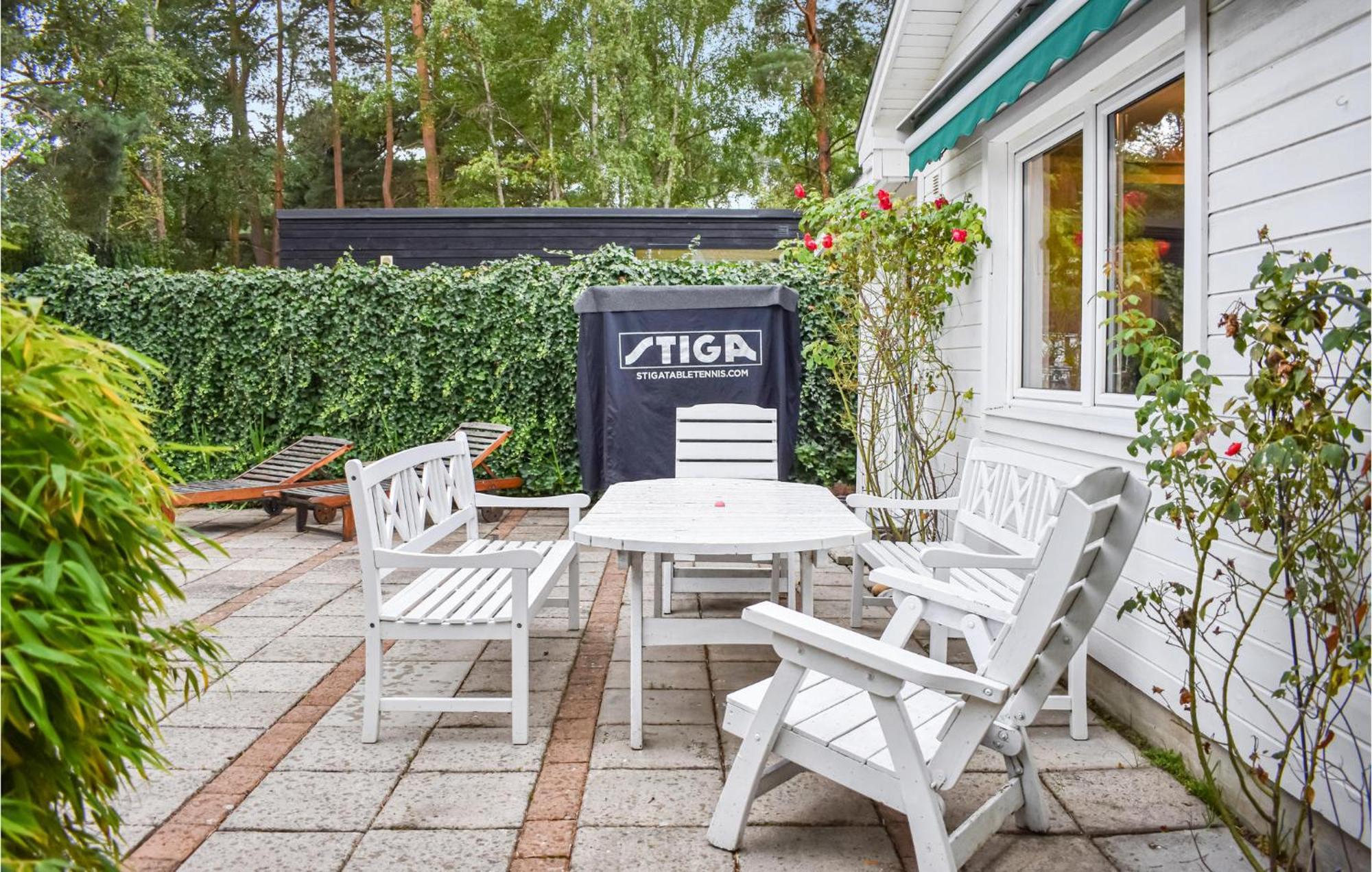 1 Bedroom Amazing Home In Hoellviken المظهر الخارجي الصورة